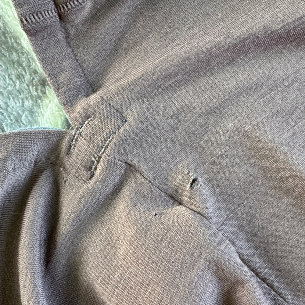 Patagonia - Merino Wool 3/4 Sleeve - Medium - Picture 7 of 7